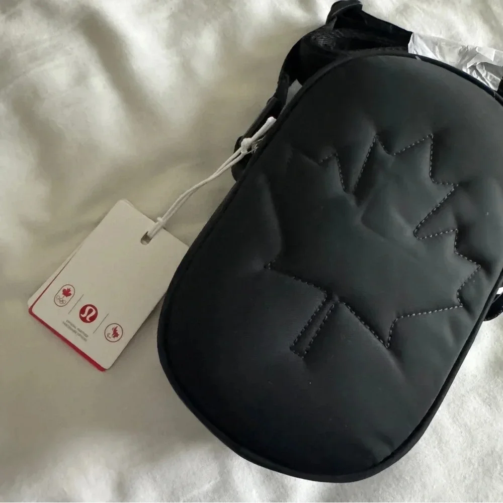 🆕 Lululemon Team Canada 22 Future Legacy Crossbody Bag Black